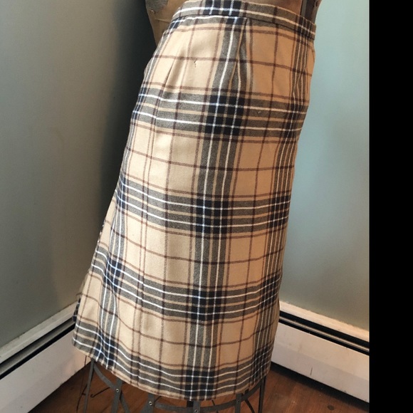 Dolce & Gabanna plaid lined long skirt - Picture 4 of 12